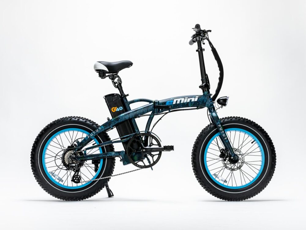 Alternative view of eMini GT40 - Blå CAMO m. cyan blå fælge