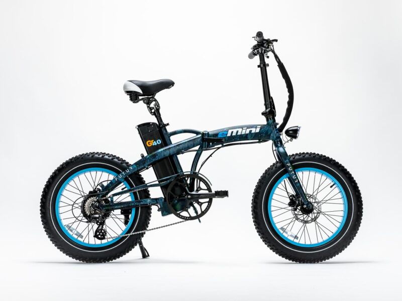 Alternative view of eMini GT40 - Blå CAMO m. cyan blå fælge