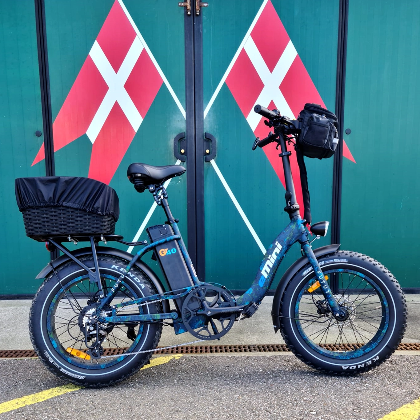 EFUTURE eMini Fatbike Elcykel Camo med dansk flag